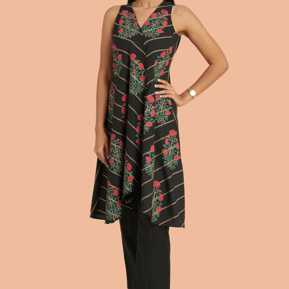 Black Hand Block Printed Floral Kurti Top With Delicate Gold Foiling