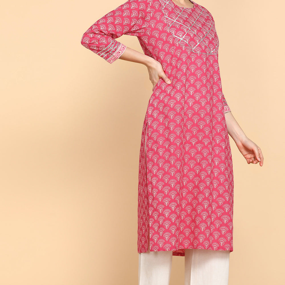 
                      
                        Ethnic Motifs Printed Gotta Patti Cotton Kurta
                      
                    