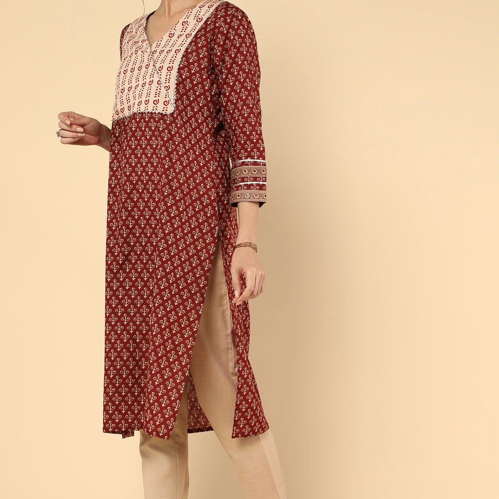 
                      
                        ETHNIC MOTIFS PRINTED GOTTA PATTI COTTON KURTA
                      
                    