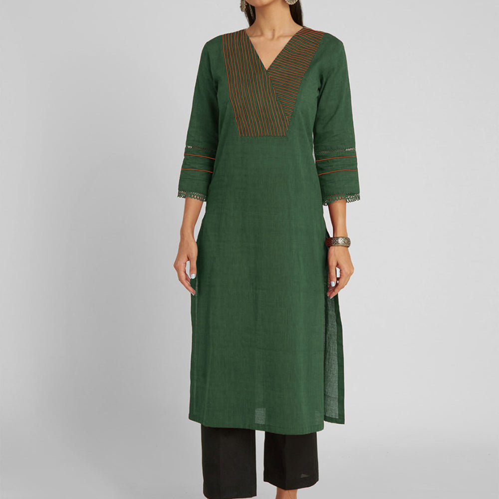 Classic long kurta crafted from a smooth, luxurious Mangalagiri cotton fabric