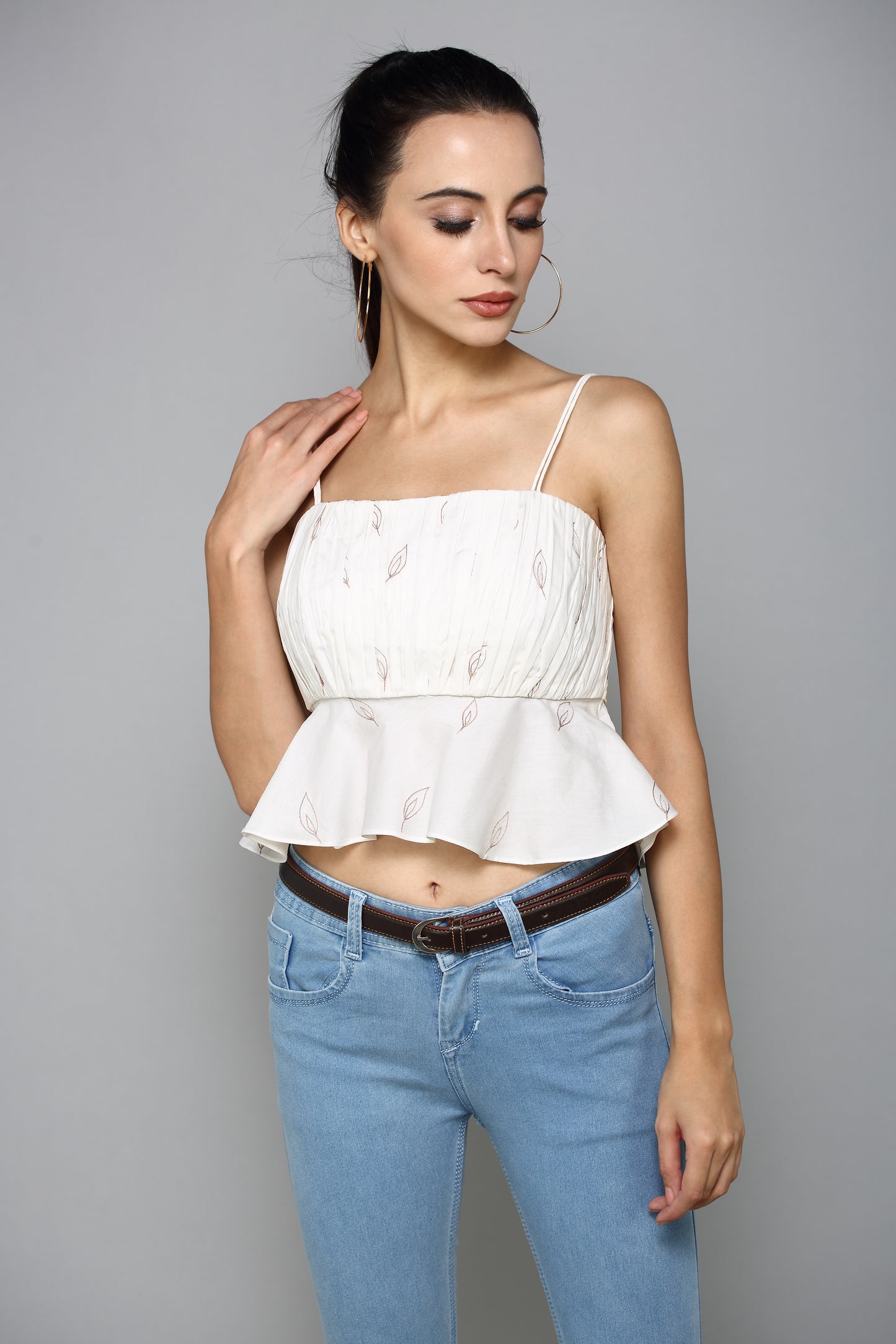 aturabi white crop top with embroidered leaf pattern