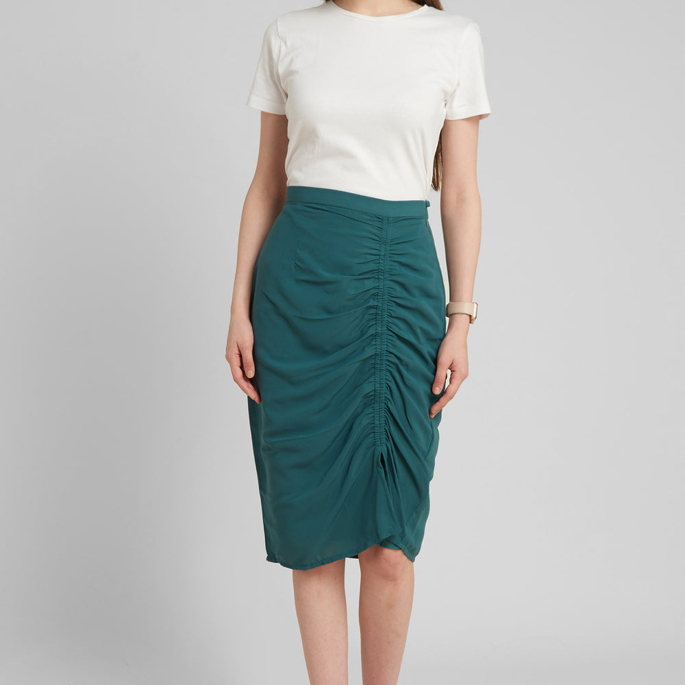 Women's Green Solid Knee Length A-Line Skirts